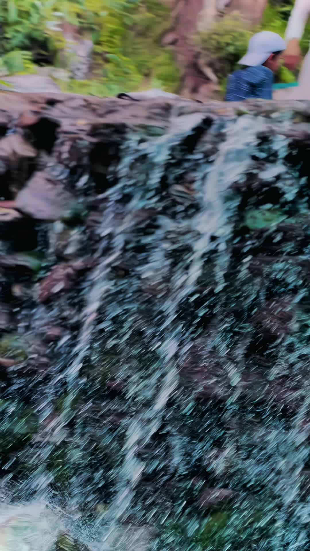 @سنى خان نیازی 💫🤍🦋