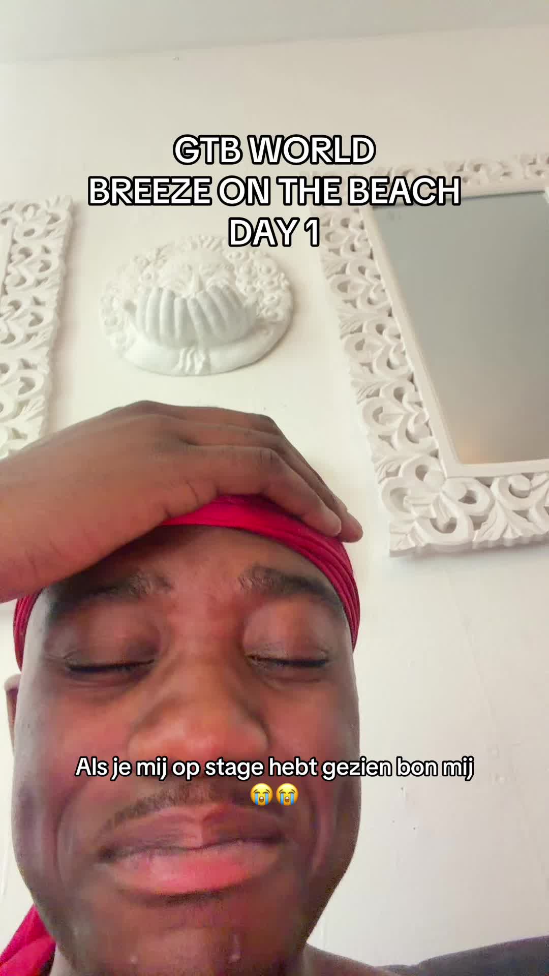 @Mr Who🇬🇭