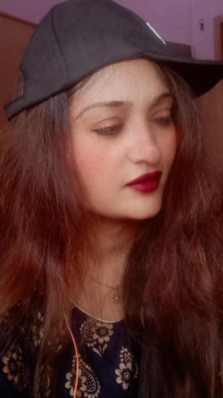 @✷🦋MISS◕❥◕KOMAL🦋✷