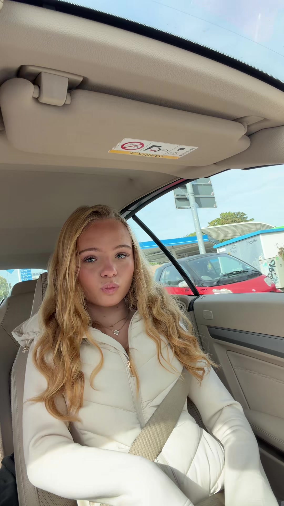 @romy_ronm