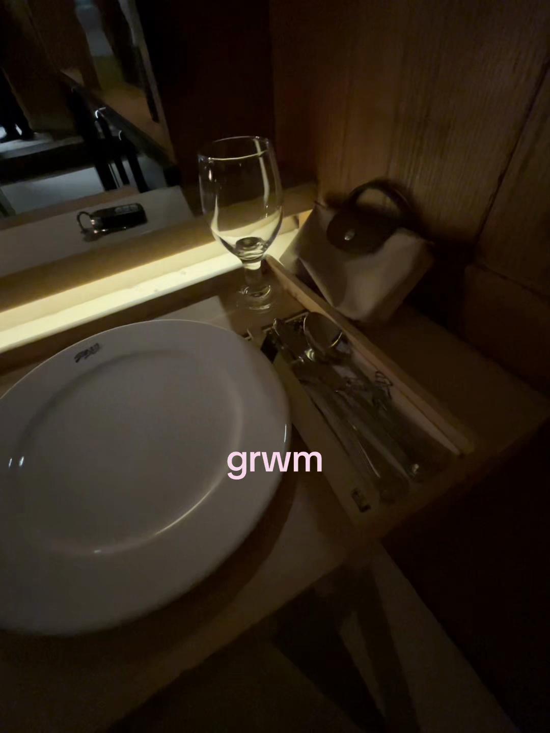 @ayesha
