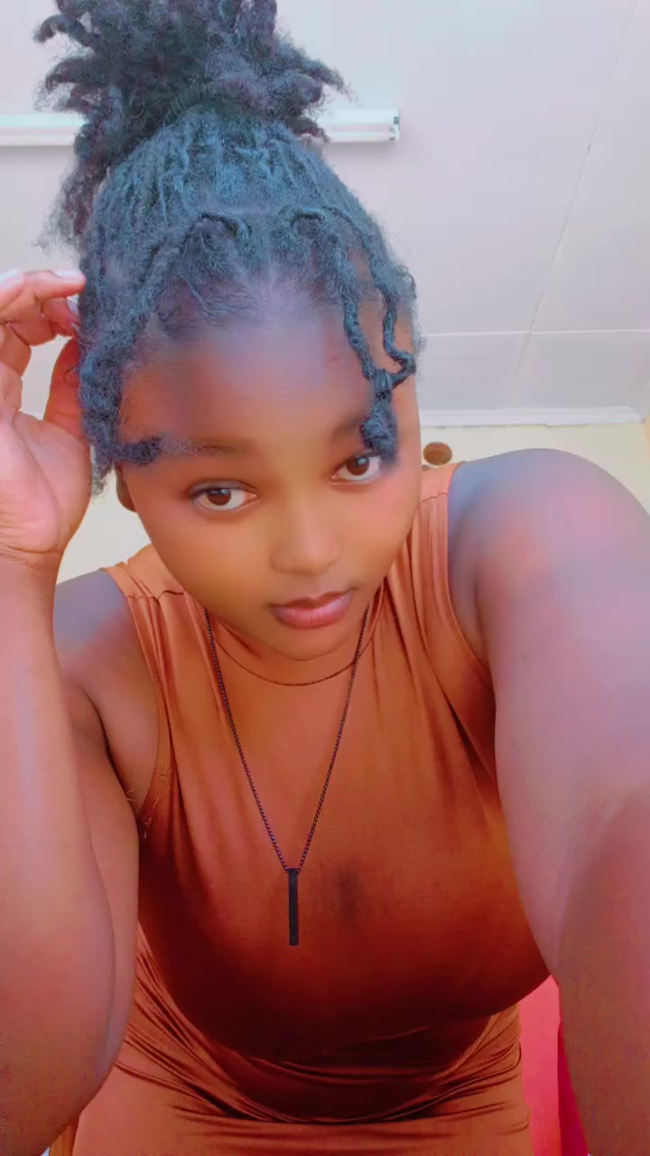 @m.e.l🦋