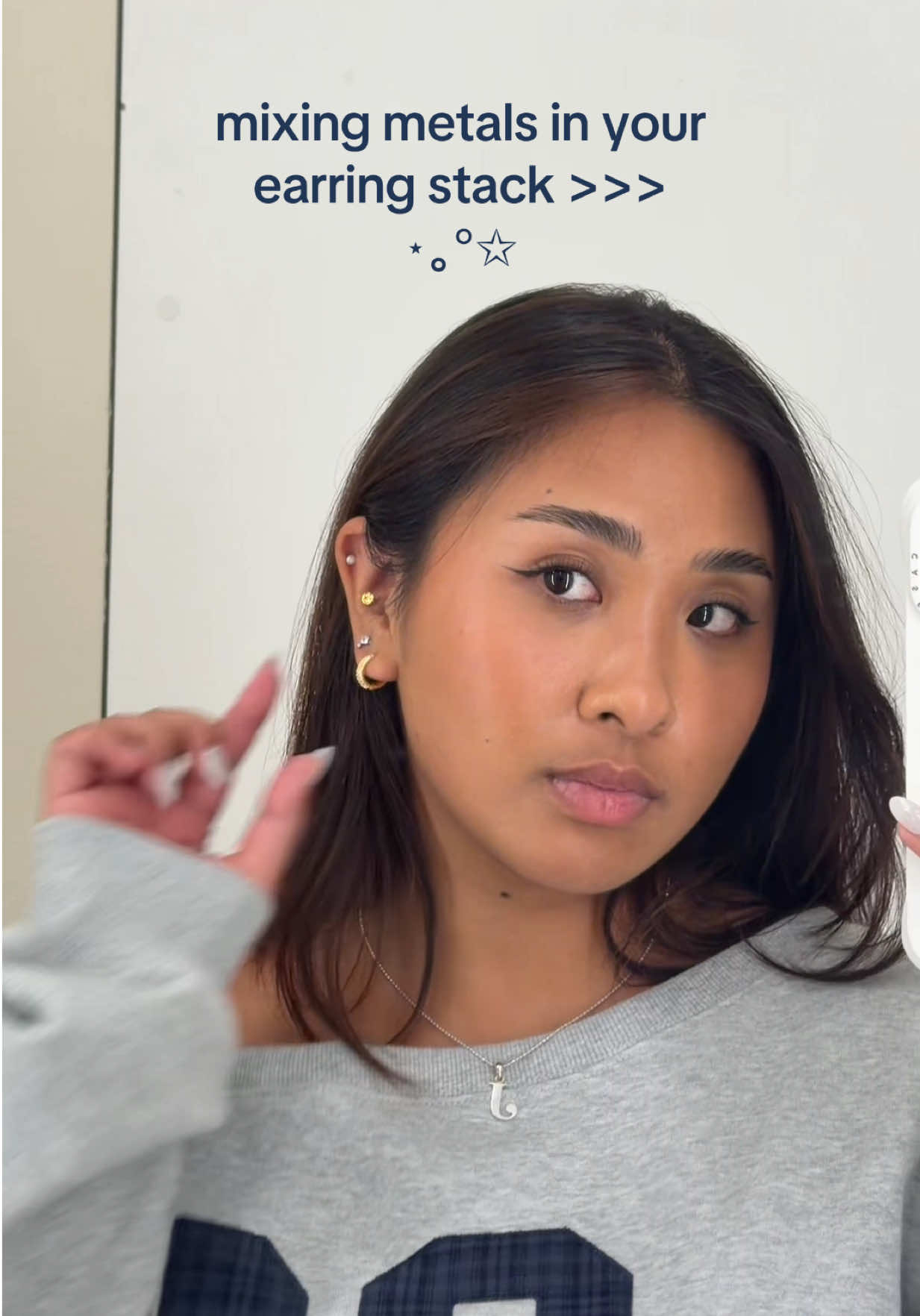 @JULIA QUYNH
