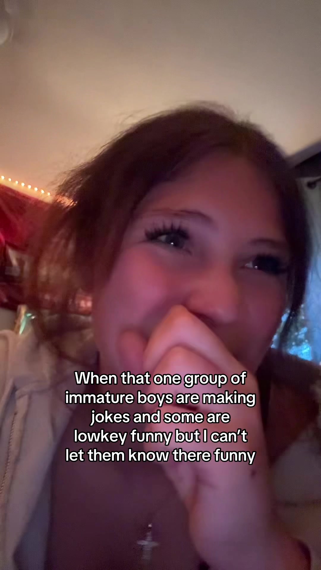 @🦄