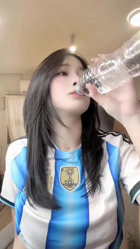 @Iagirlsomg2026