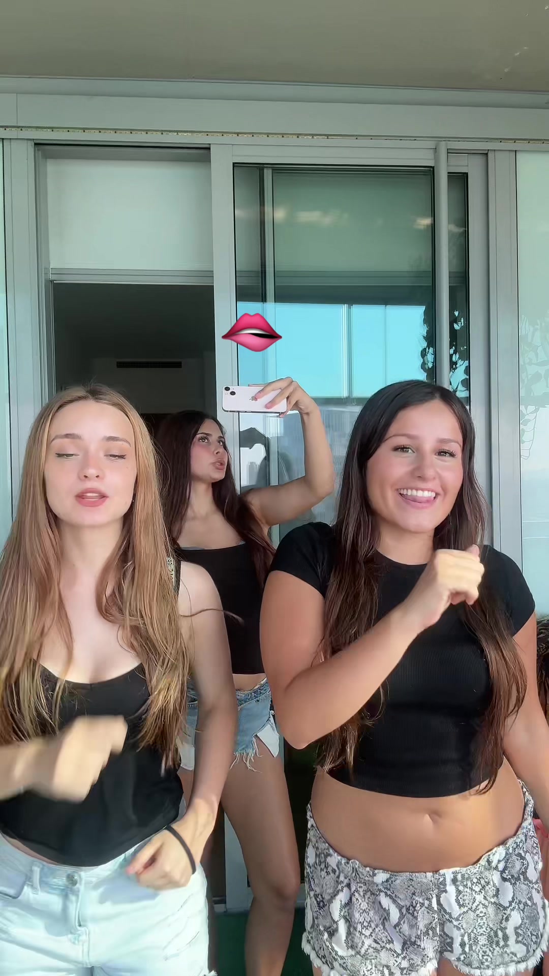 @lajoju