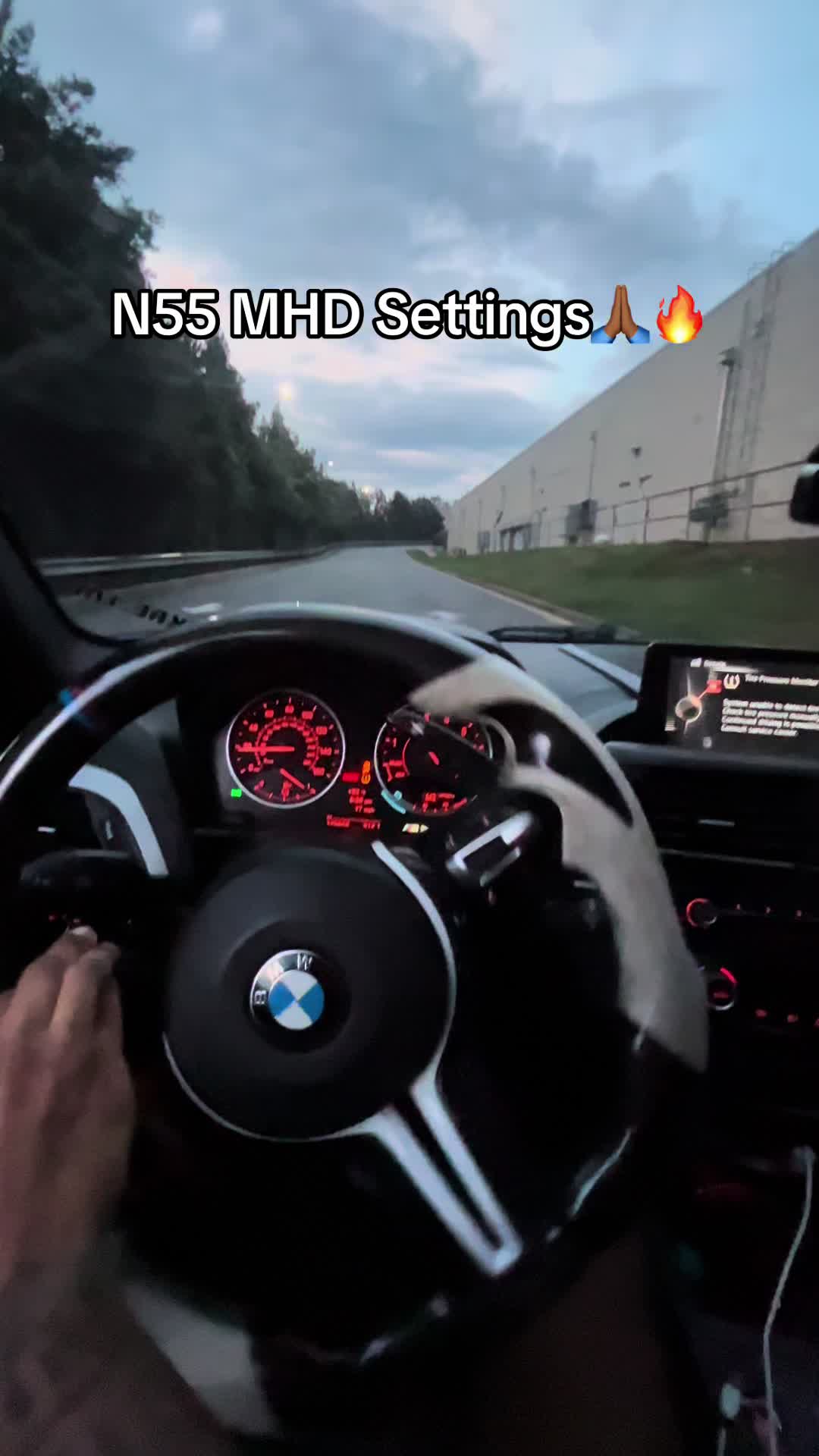 @✮