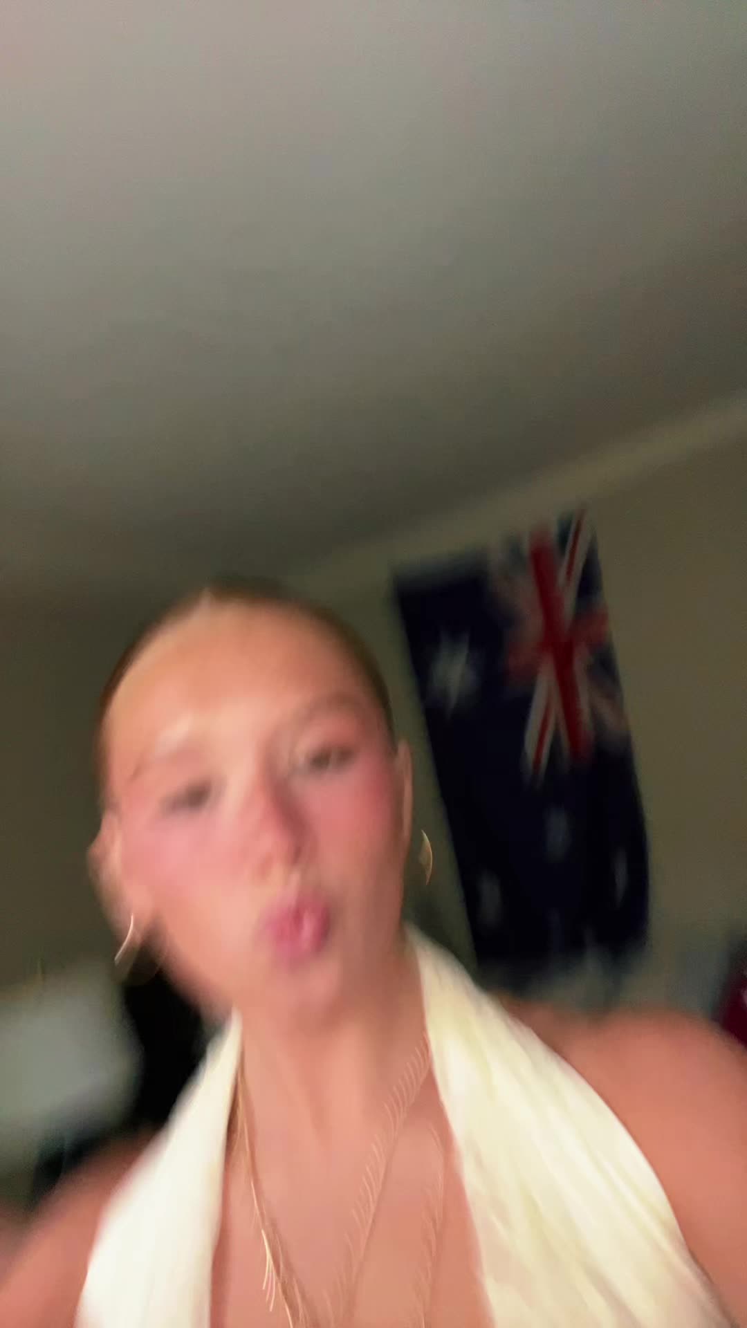 @linds12344