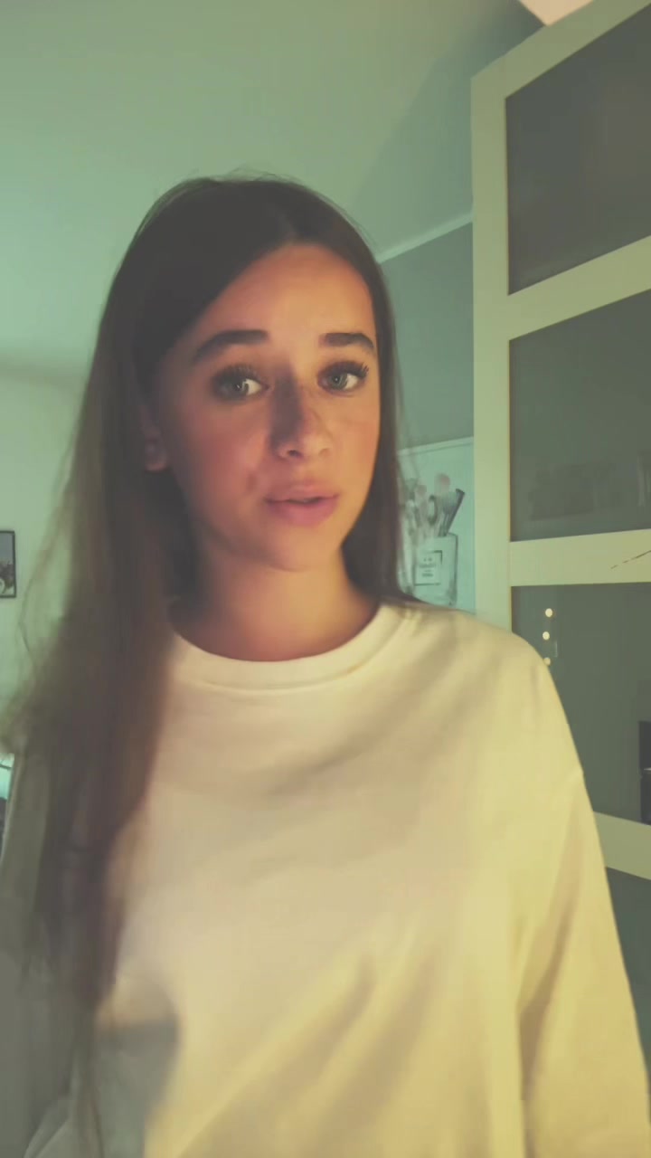 @𝐸𝑚𝑖𝑙𝑦