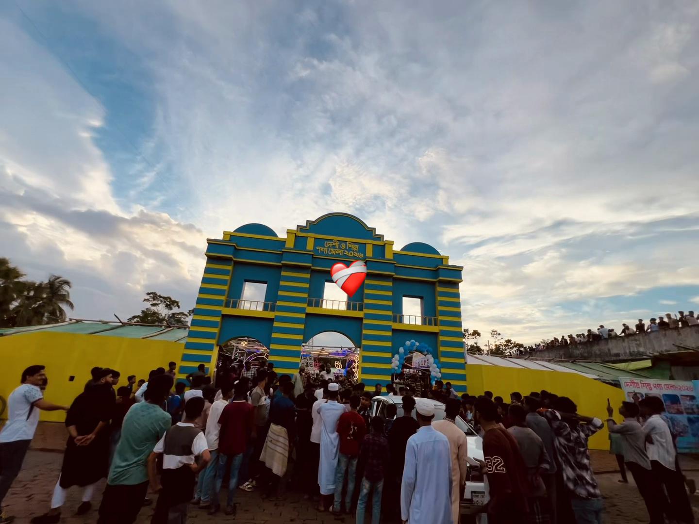 @পরিবারের ছোট ছেলে..🙂🥀