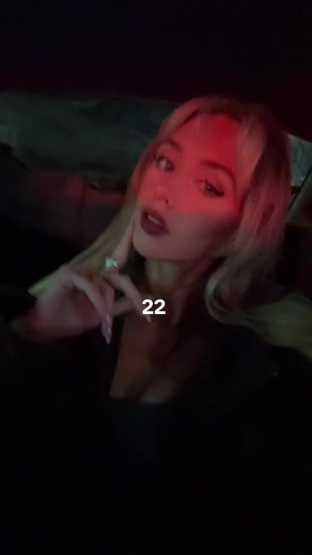 @zo&euml; mae ✰