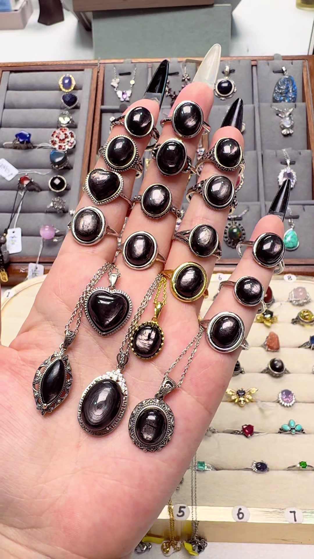 @SanatGems💎