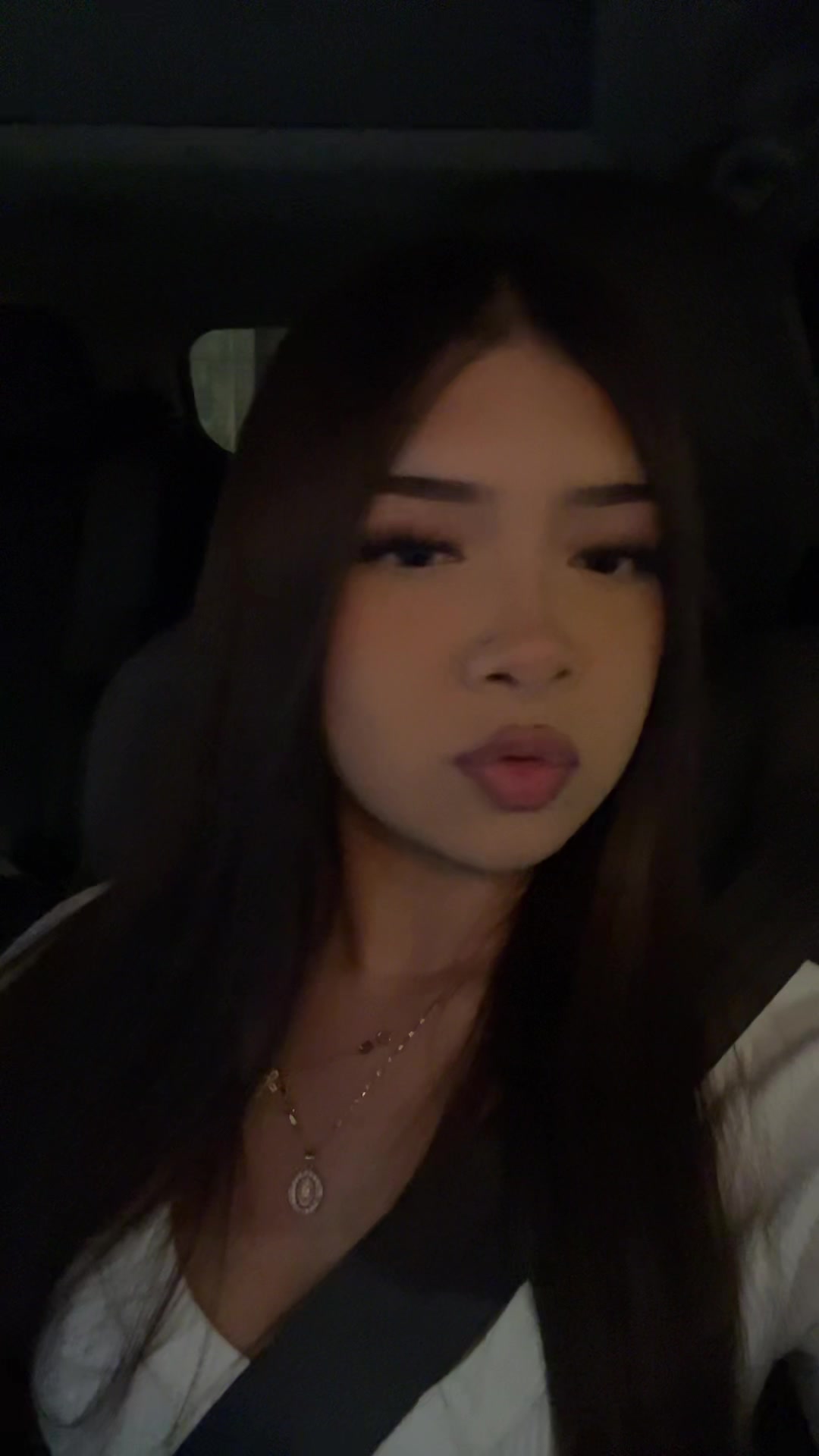 @⃟