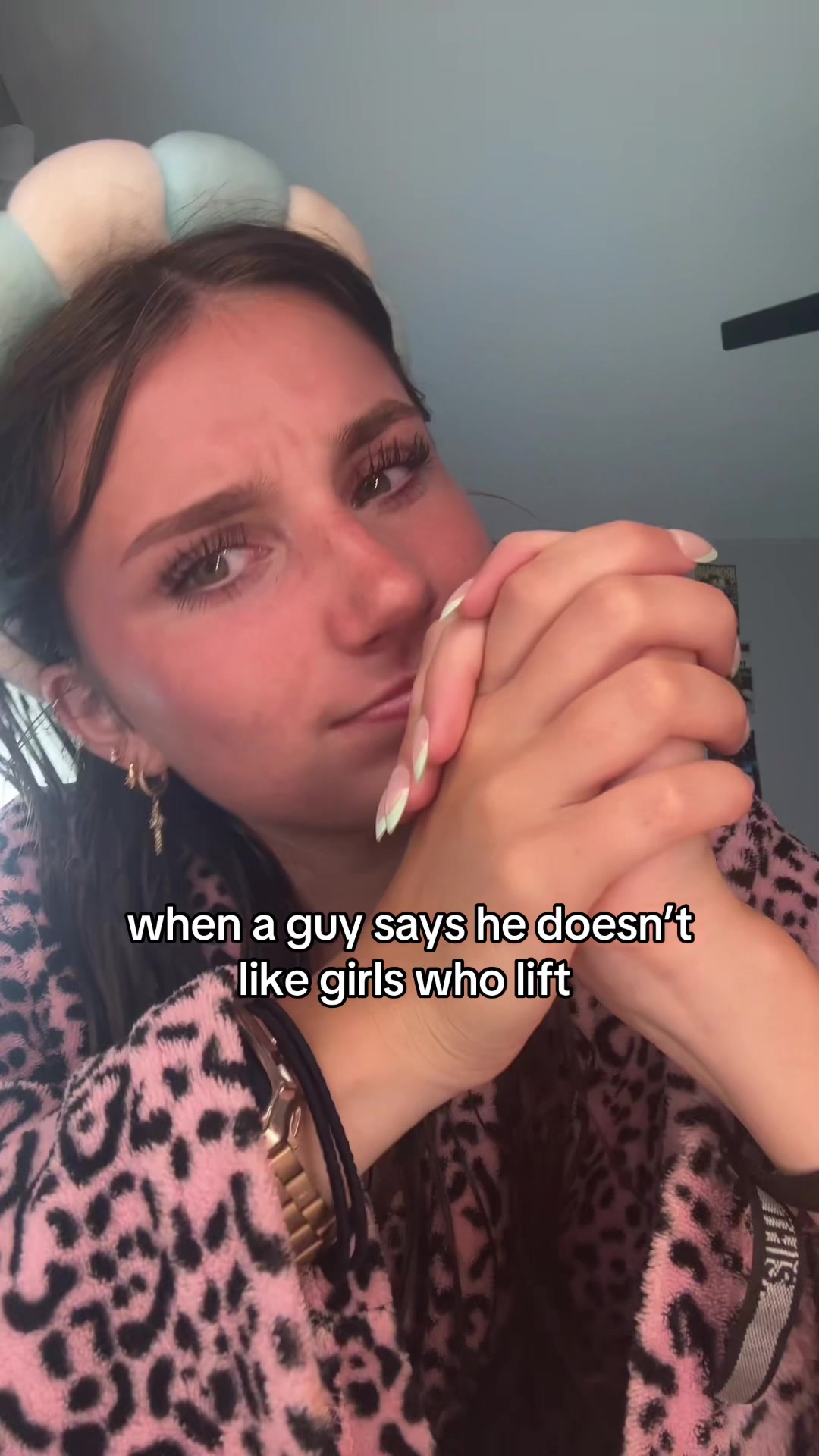 @daniela