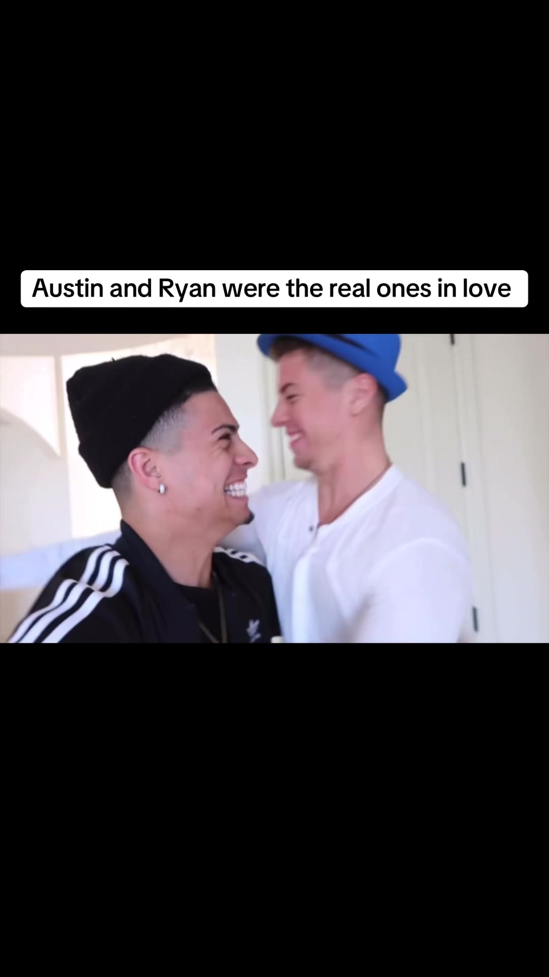 @heyitsellle