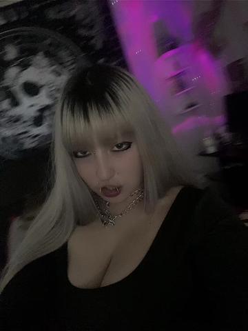 @kamilita