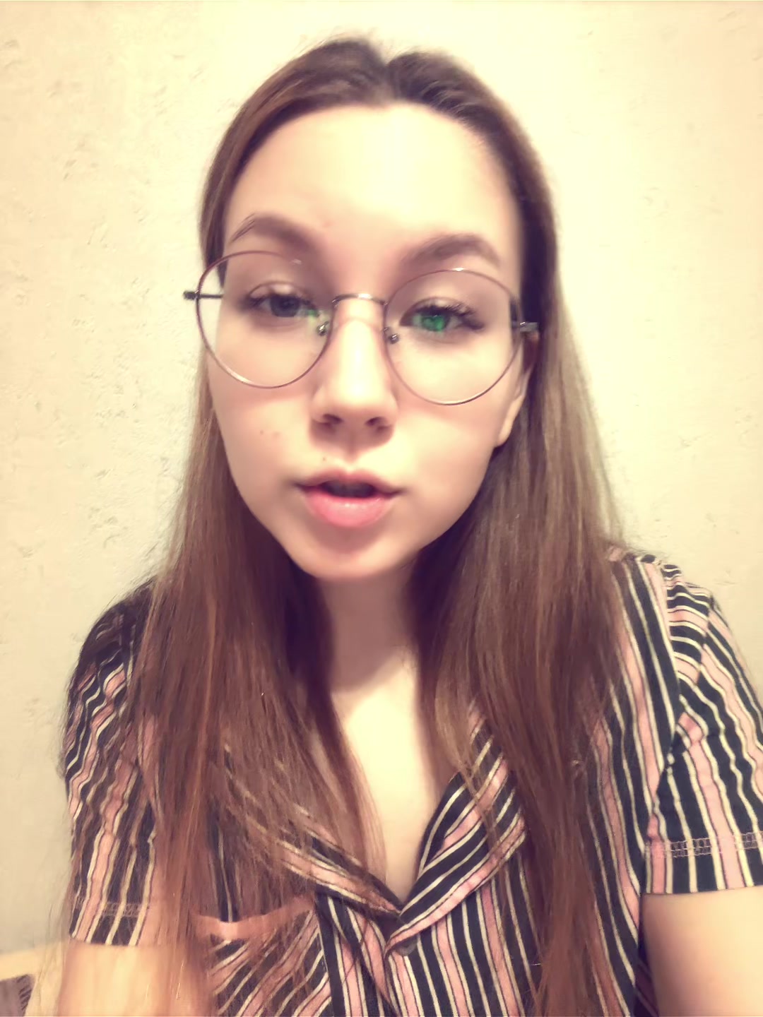 @❤️:>❤️