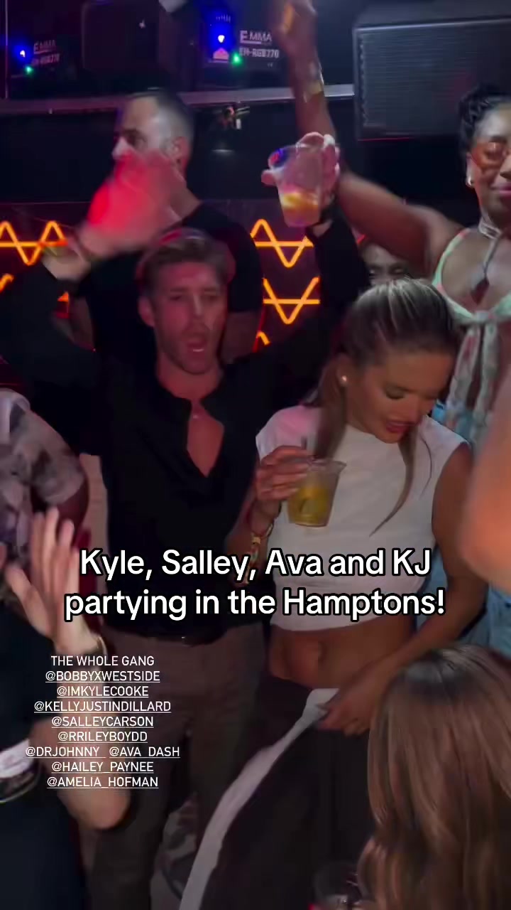@queensofbravo