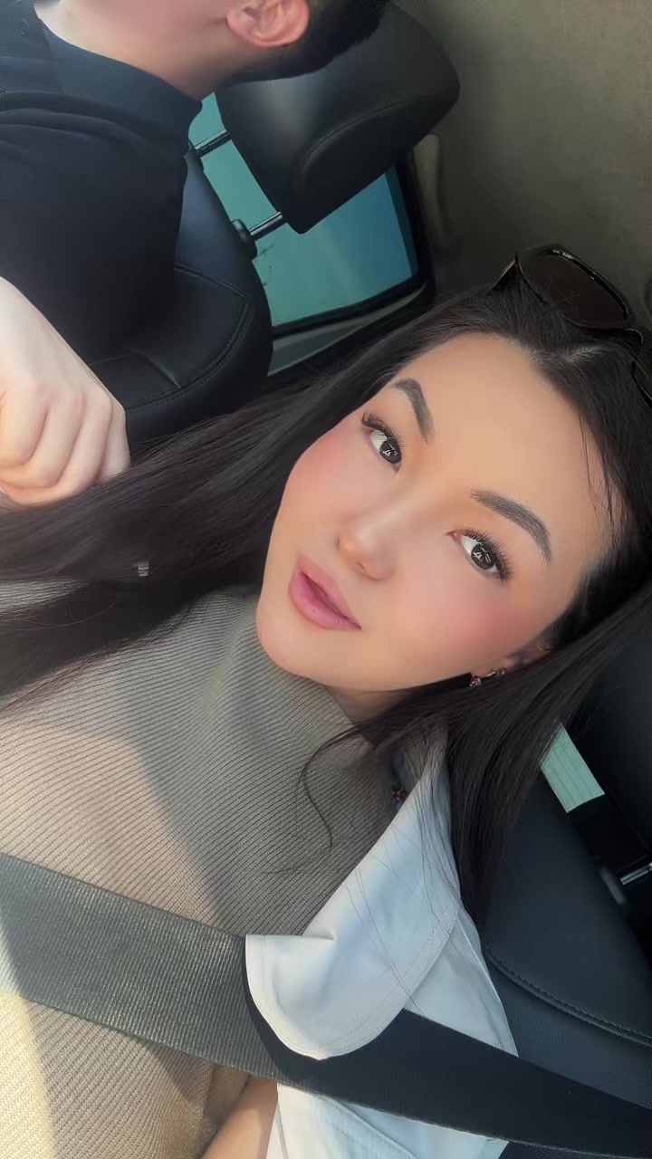 @aaneliiess