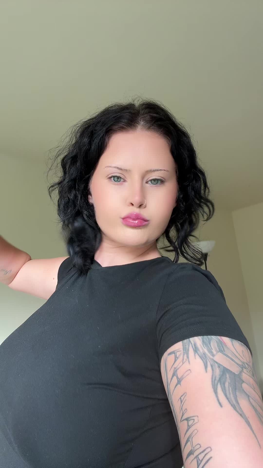 @cuntn3yy