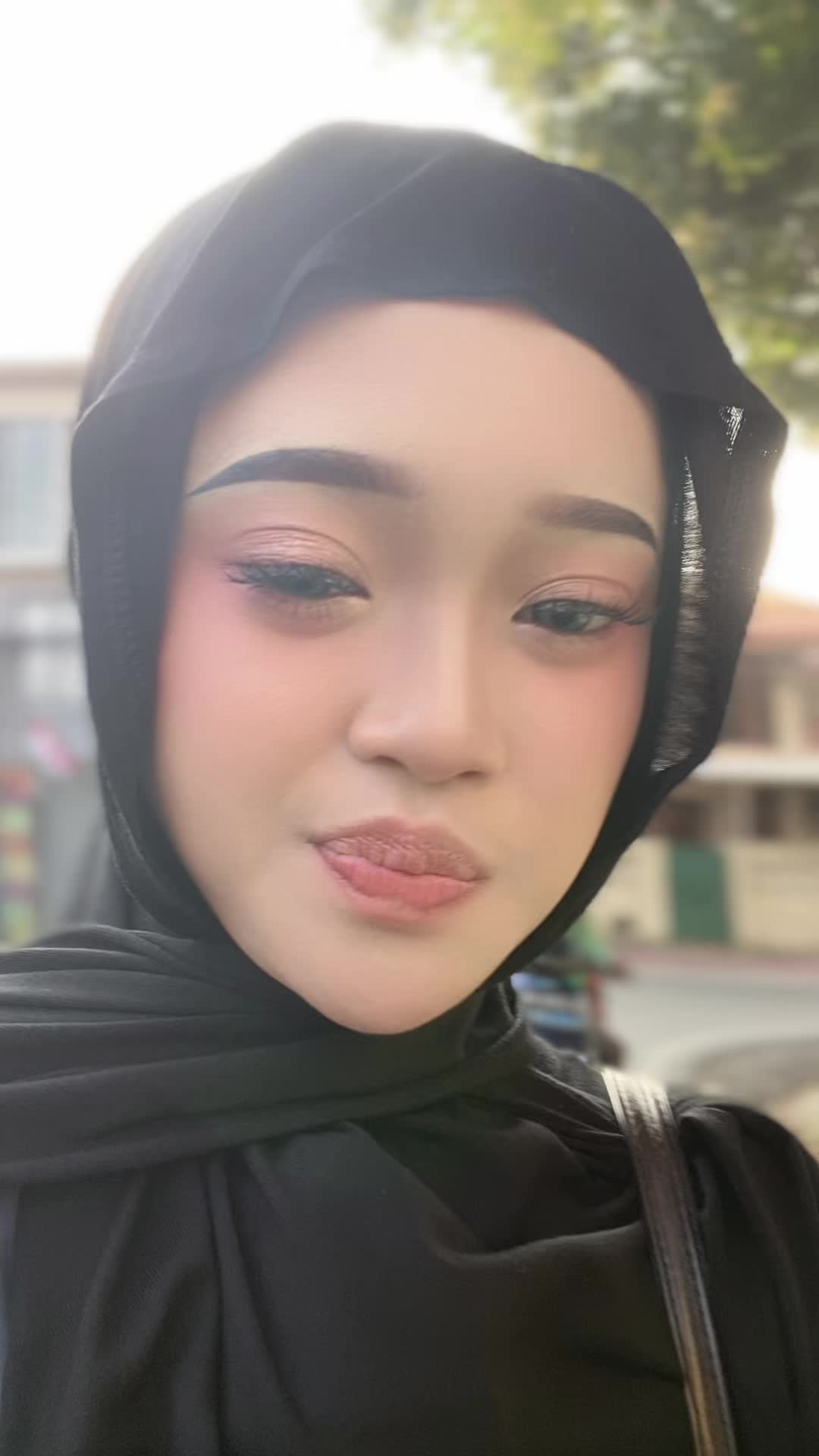 @Ziii💫