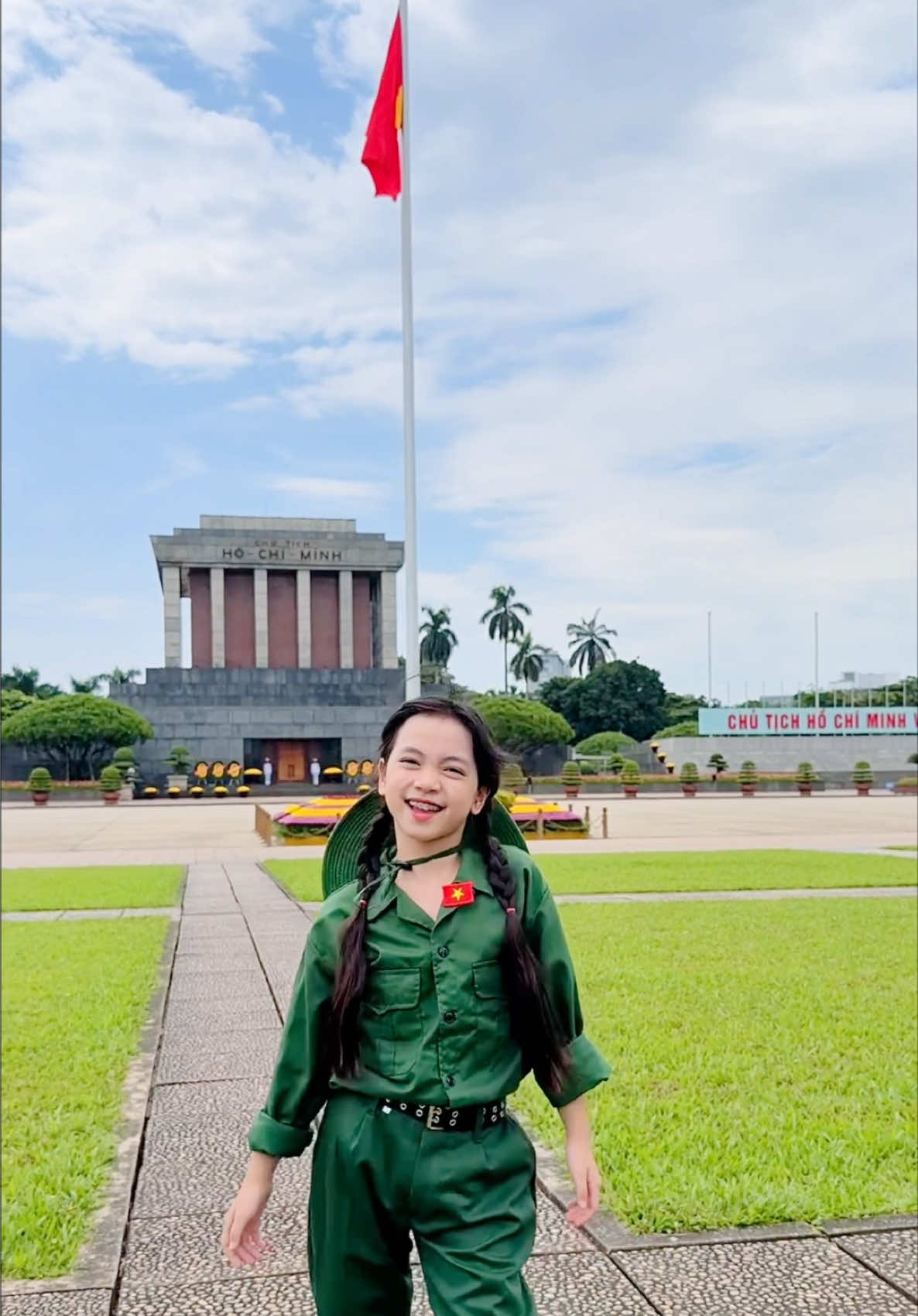 @Lê Ngọc Vy (Bella)