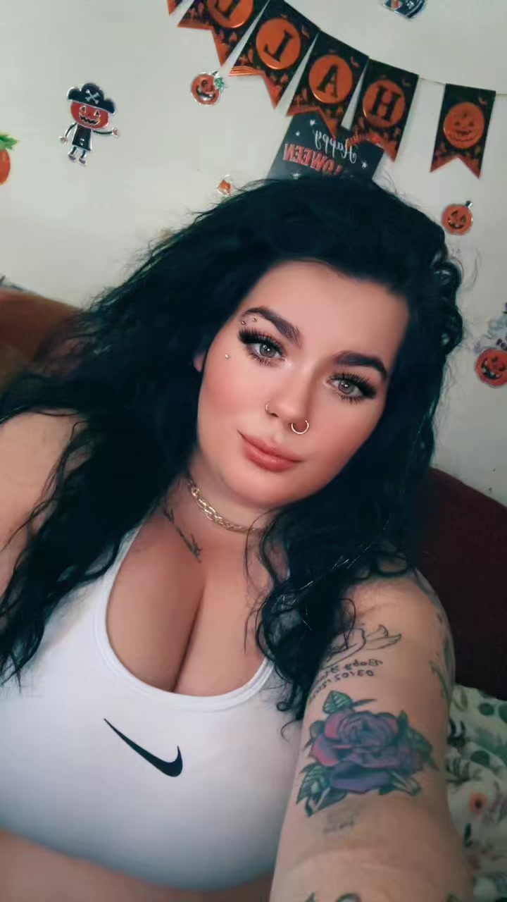 @Dom🦋