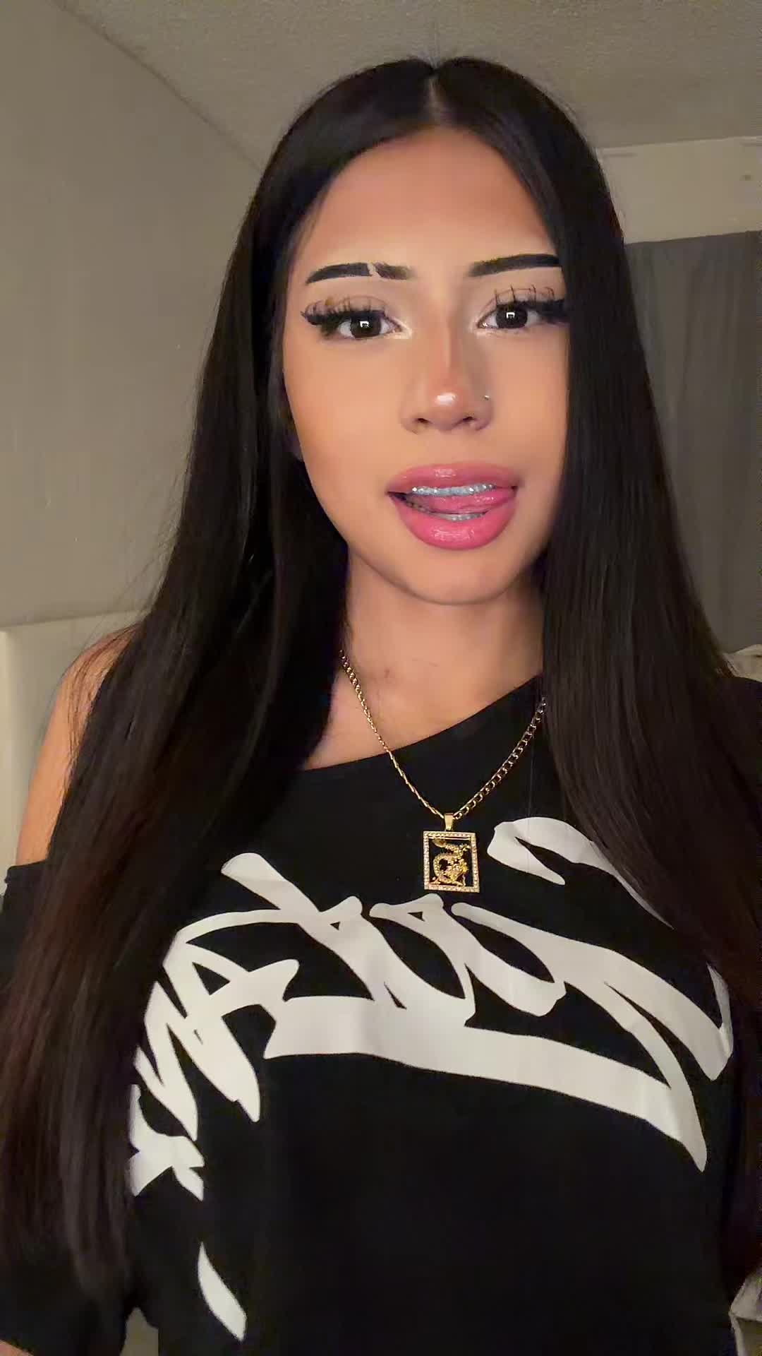 @𝒥𝑜𝒽𝒶𝓃𝓃𝒶
