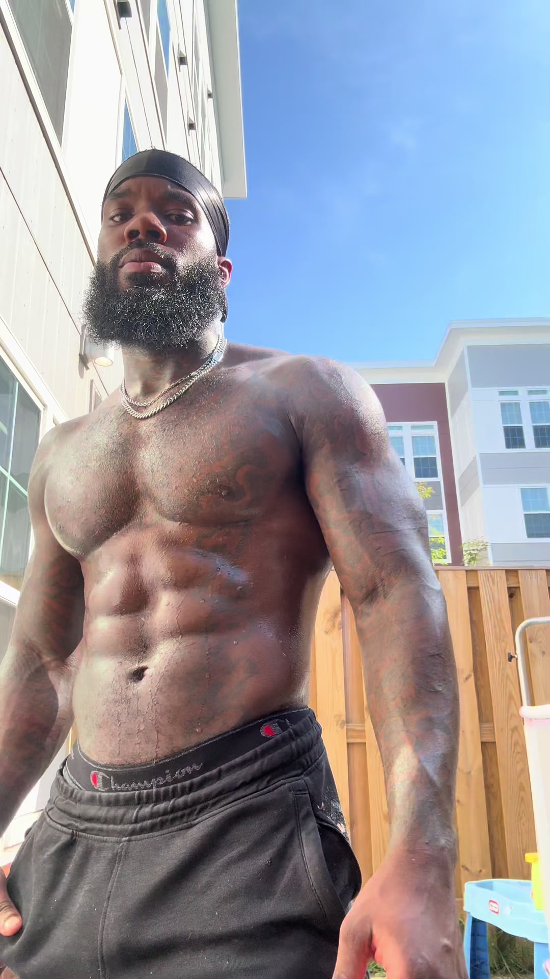 @bigq385