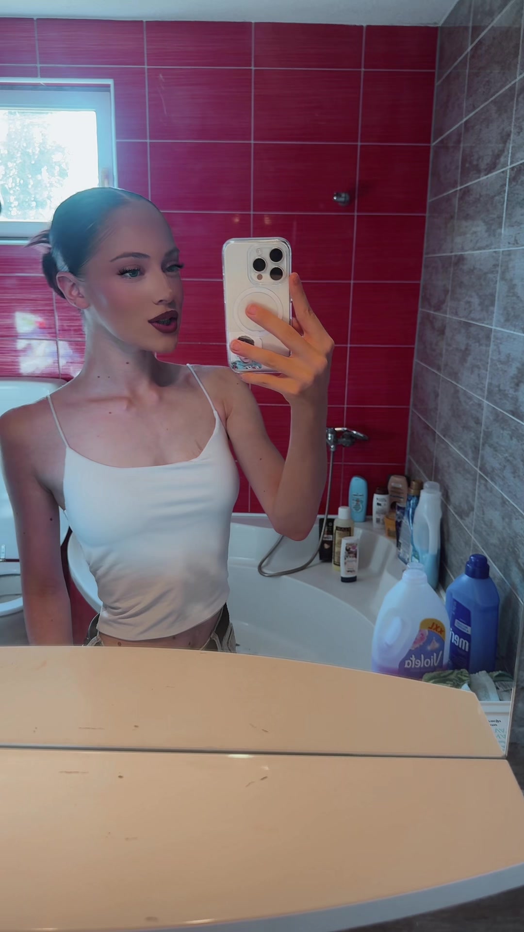 @official_gabyca