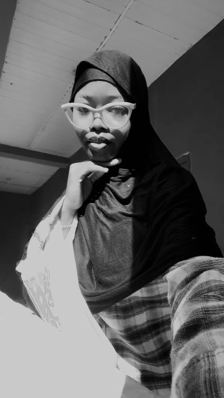 @brown_teemarh