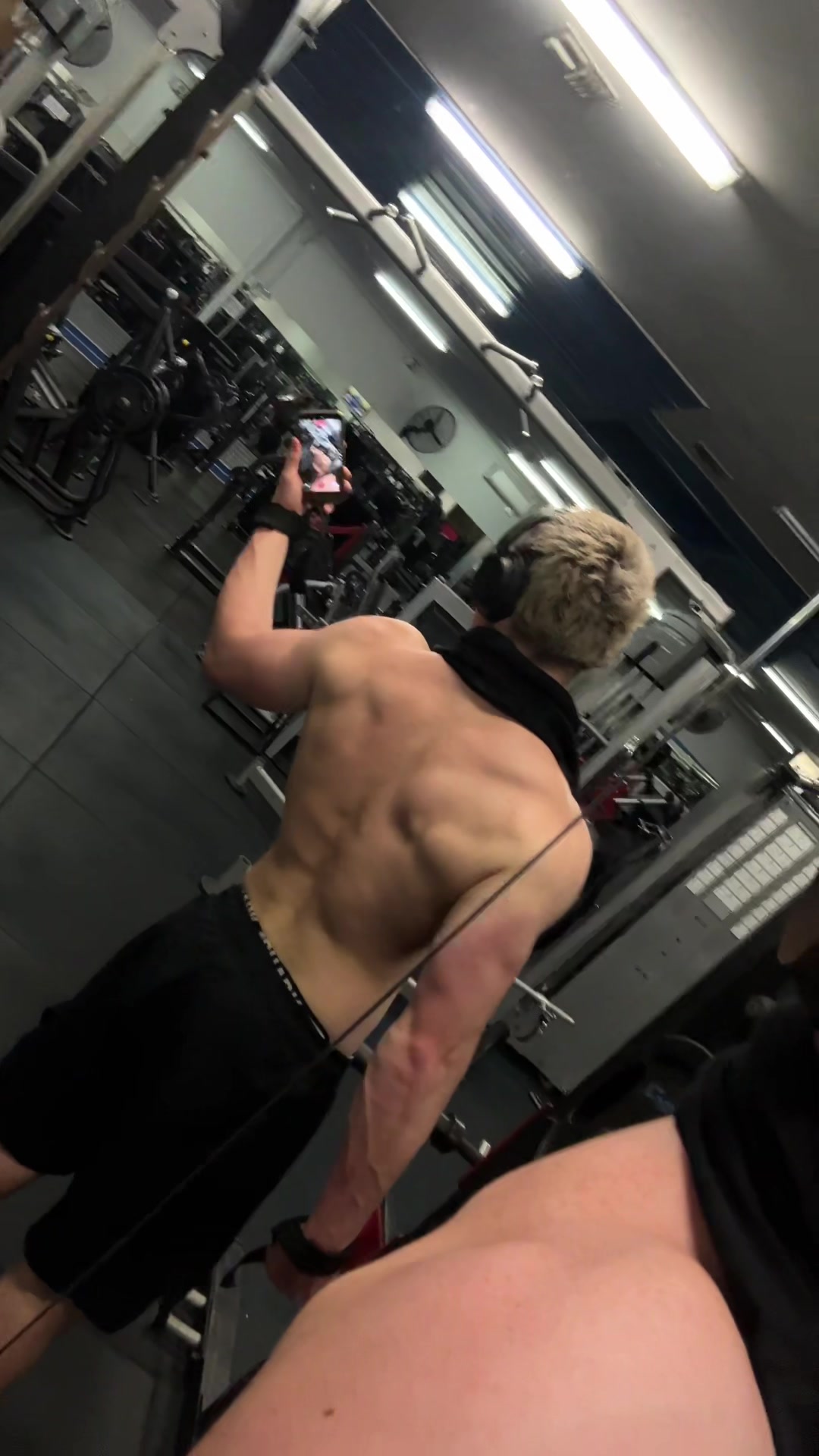 @jarrah.lifts