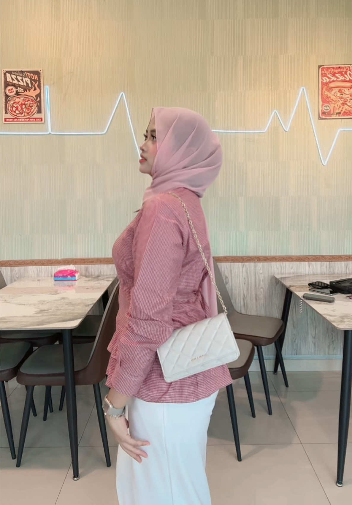 @cintaaaa