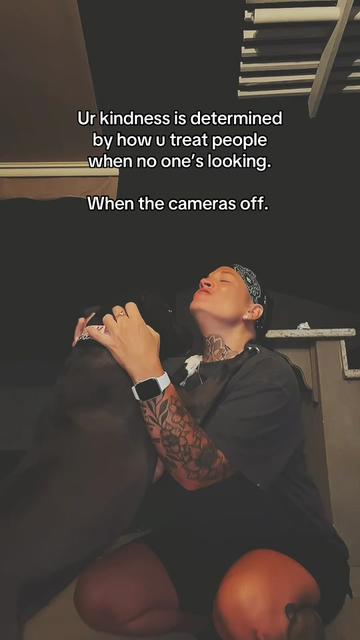 @Crazyauntchronicles