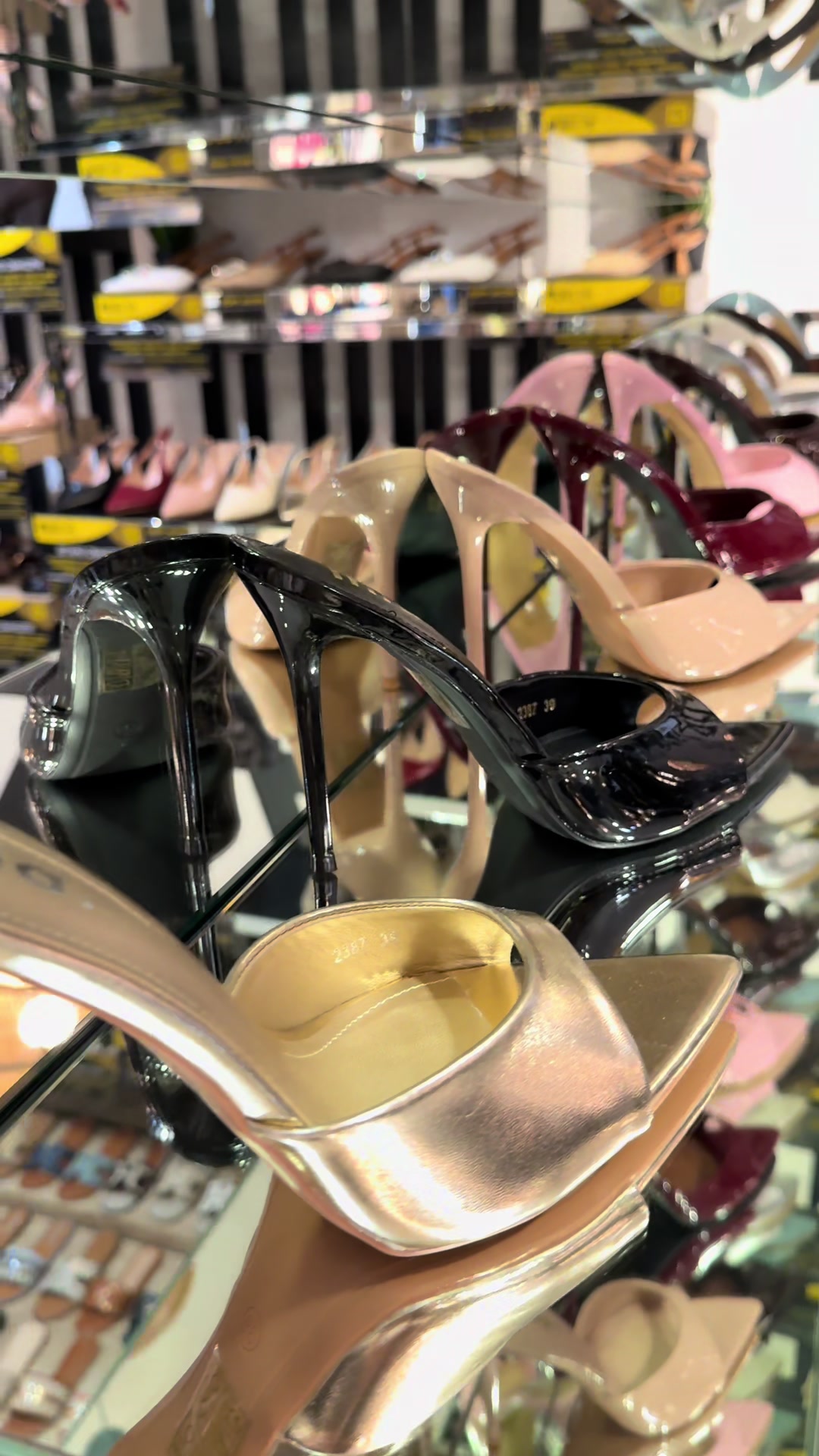 @Arzilloshoes2012