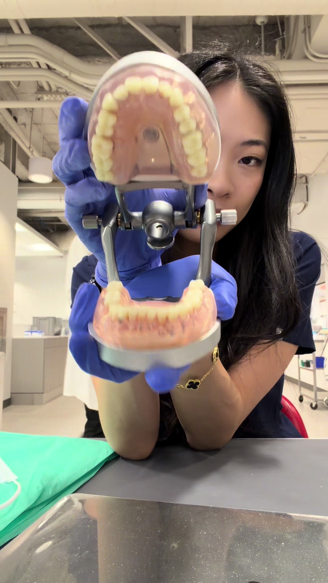 @Catherine | Dental Student 🦷