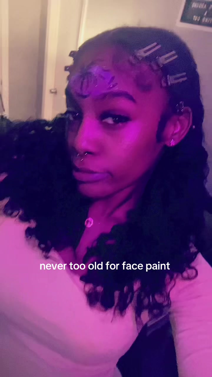 @quewchii