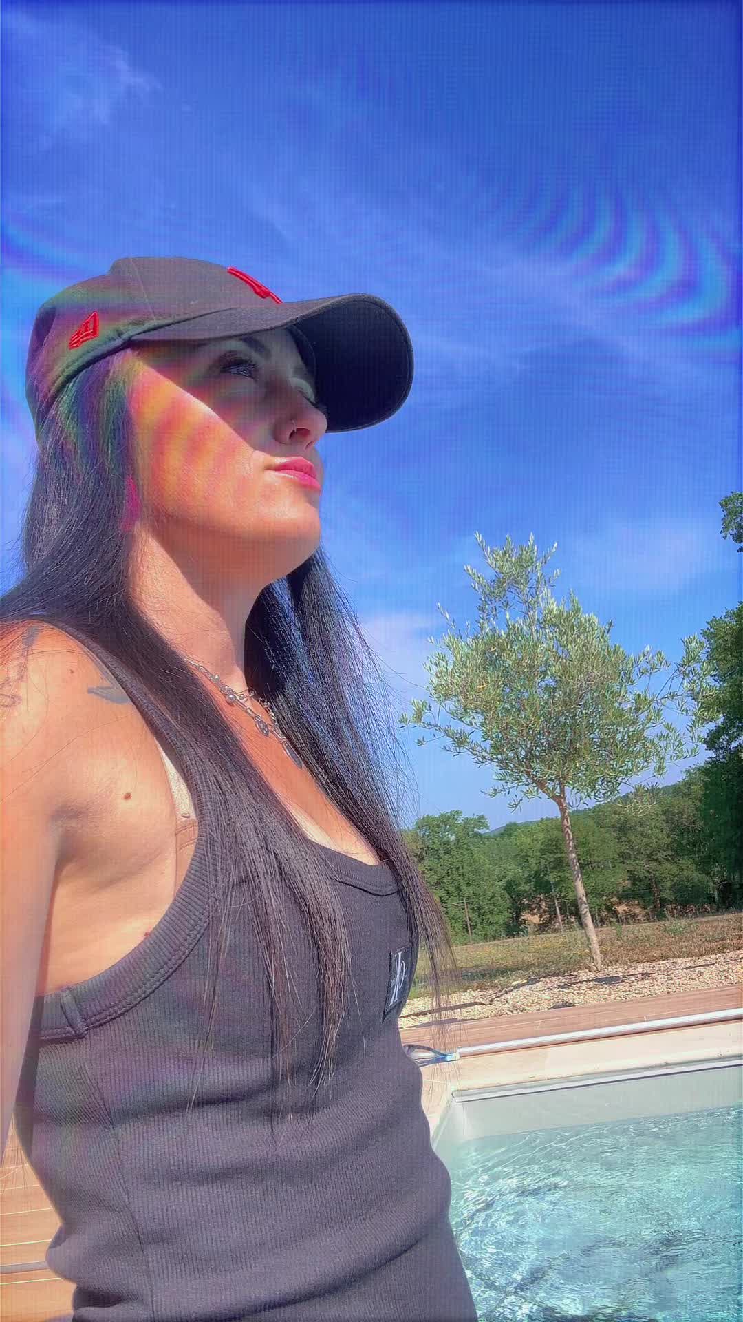 @KawaInkGirl🏍️