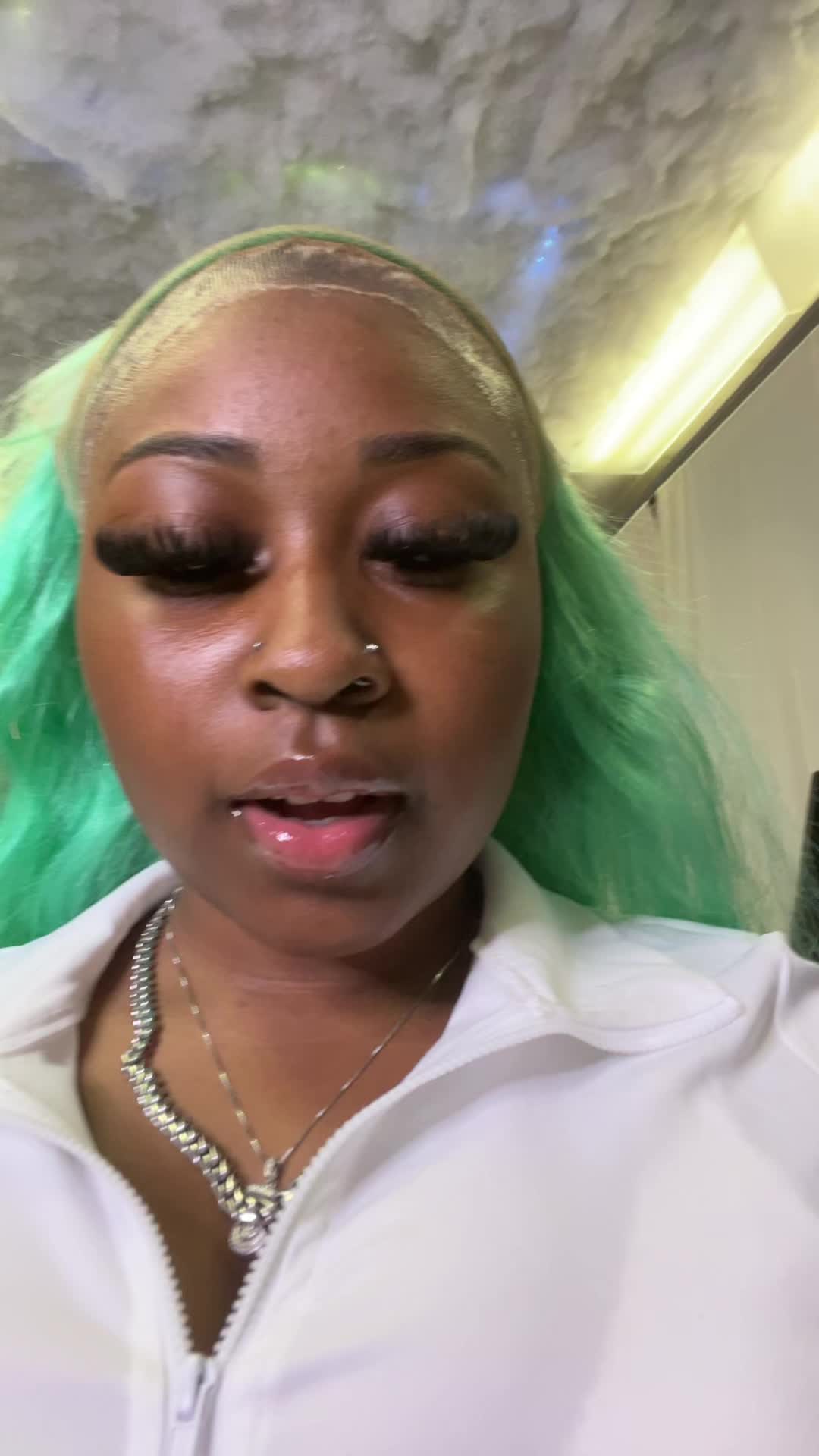 @1lijayla