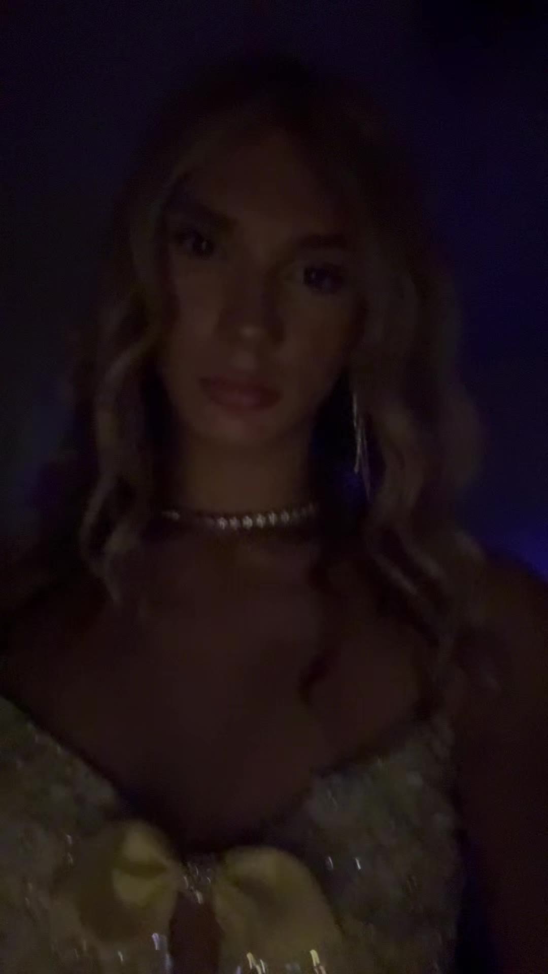 @✨𝓑𝓵𝓸𝓷𝓭𝓲𝓮✨