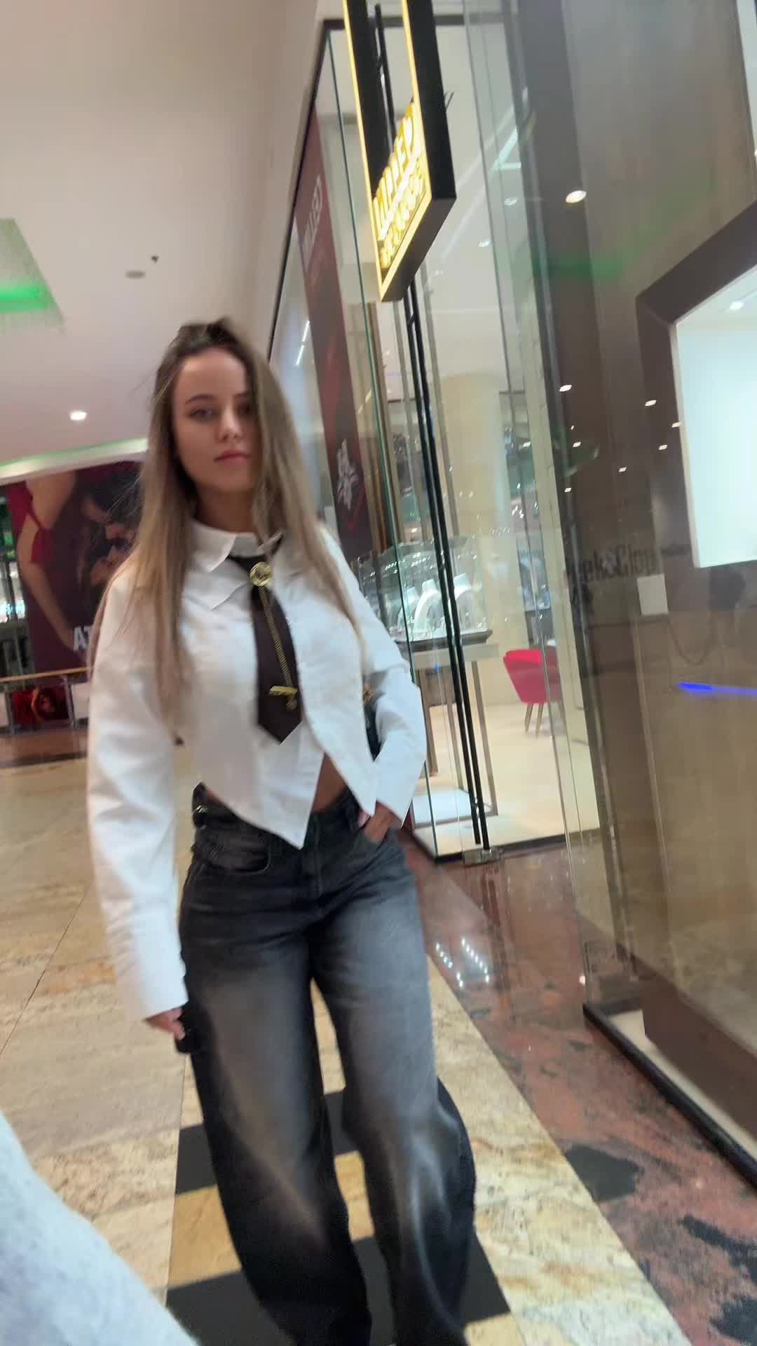 @Mariana 🦁