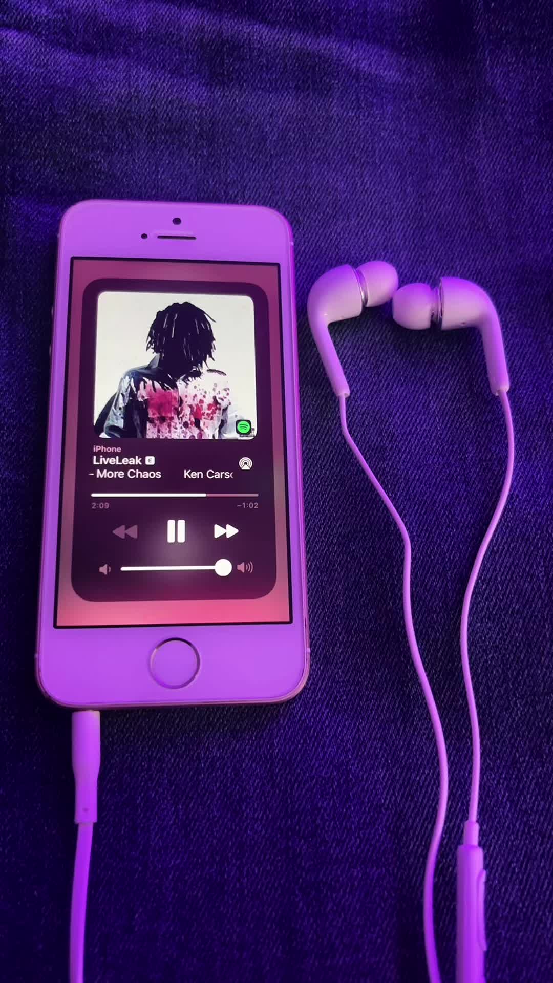 @𖣂