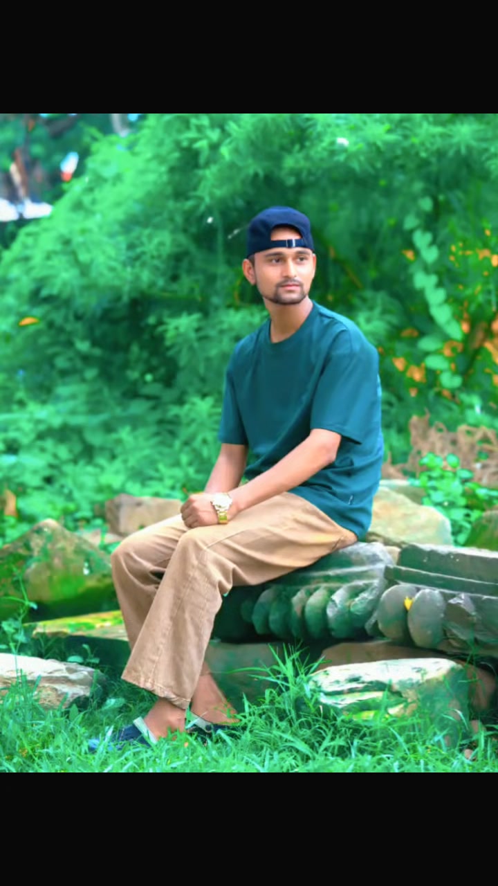 @Mukesh_PrajapaTi🤫🥀💯