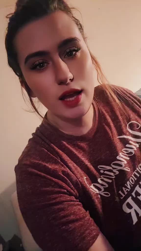 @Queen 👑