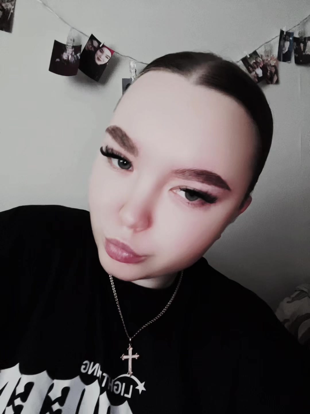 @viks_lips