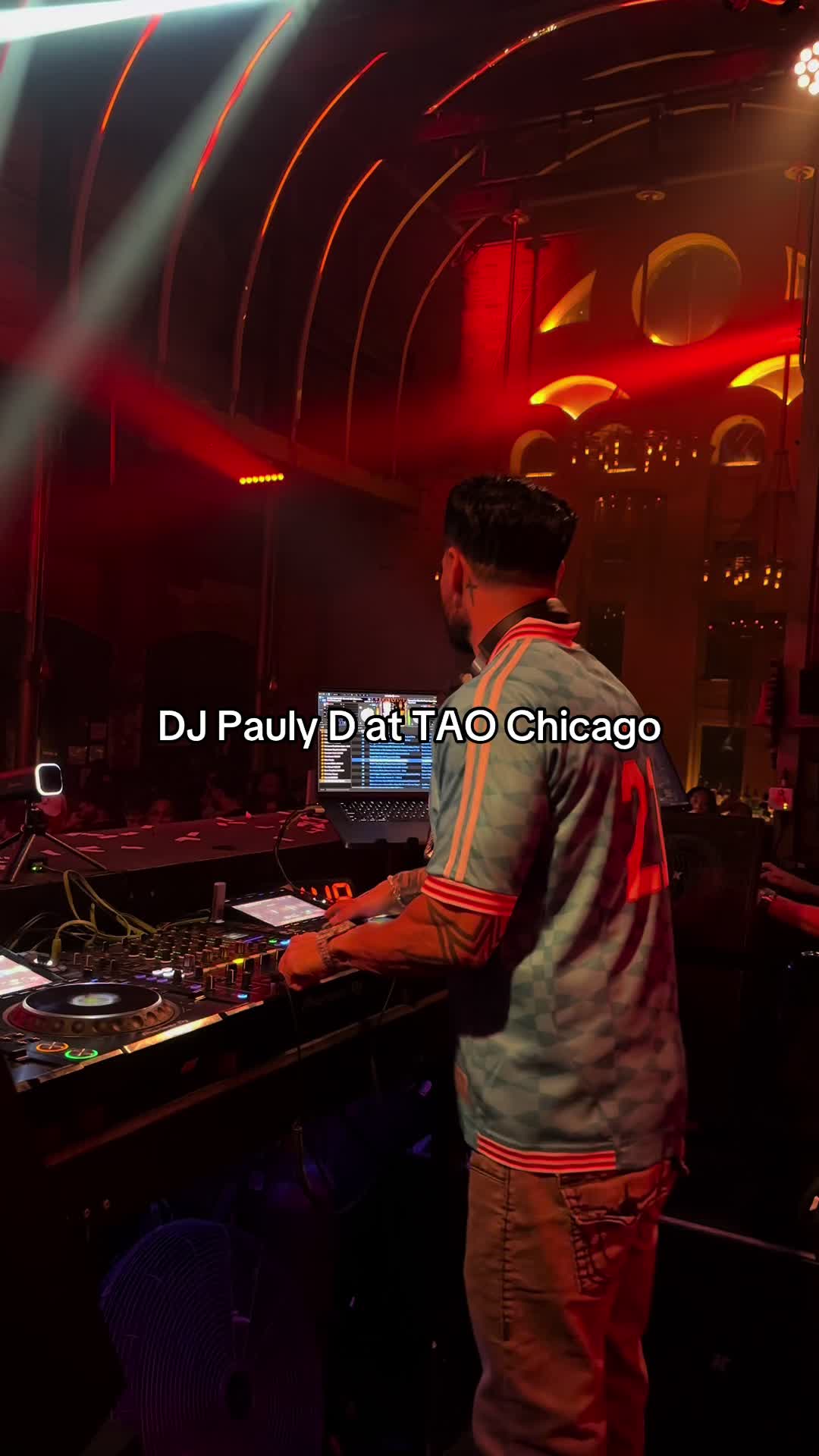 @Zoe Chicago