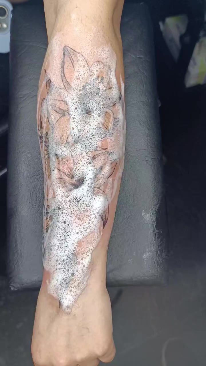 @Hilaria.tattoo