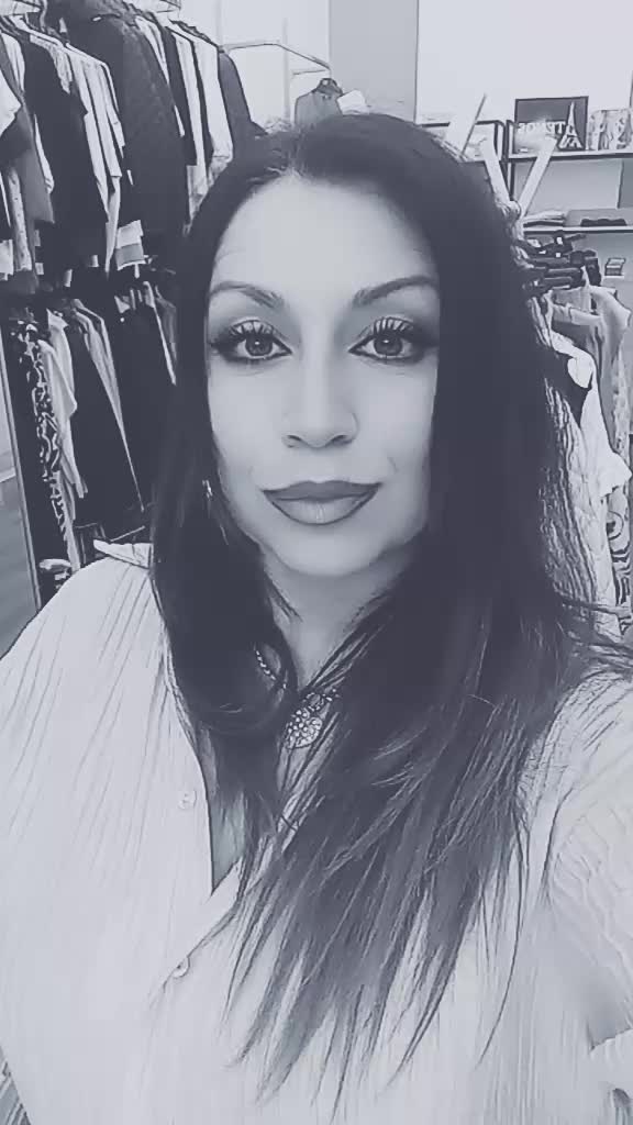 @daniela la corte