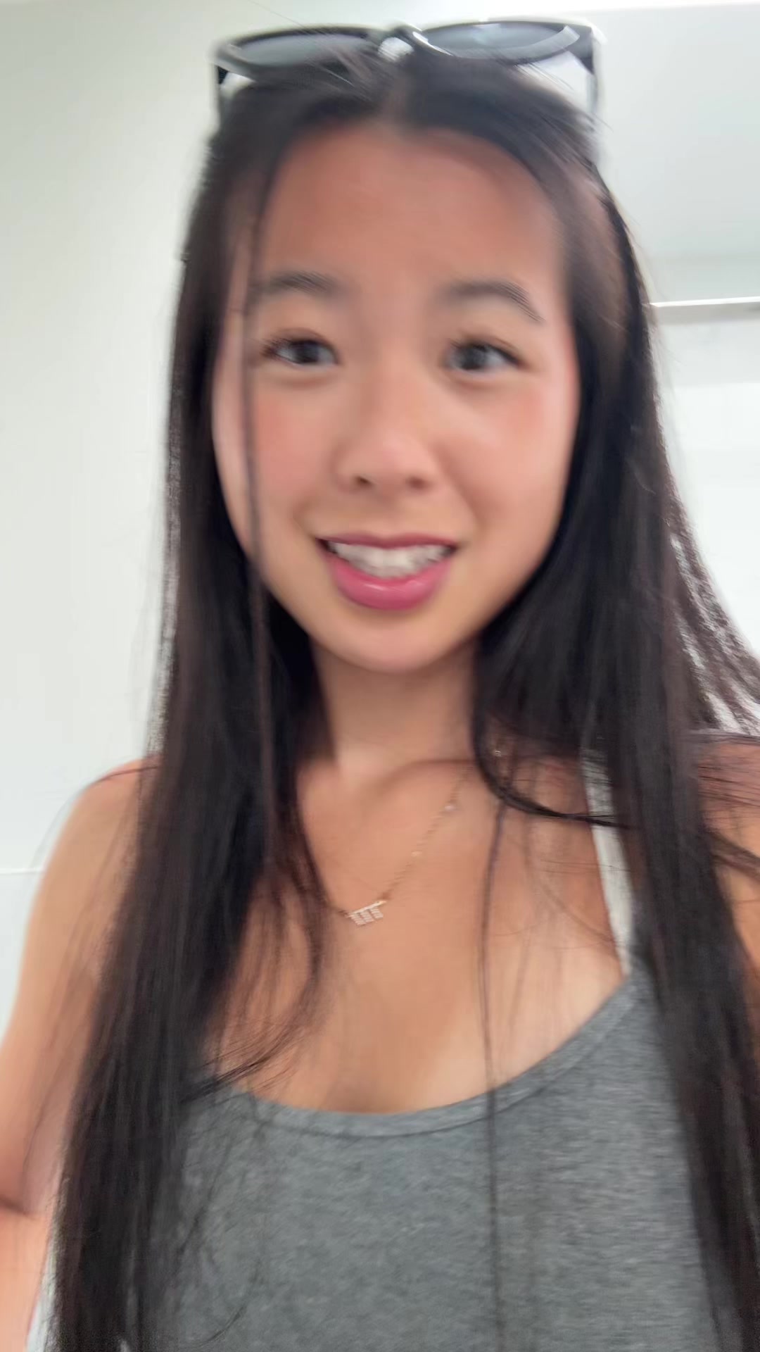 @nicole