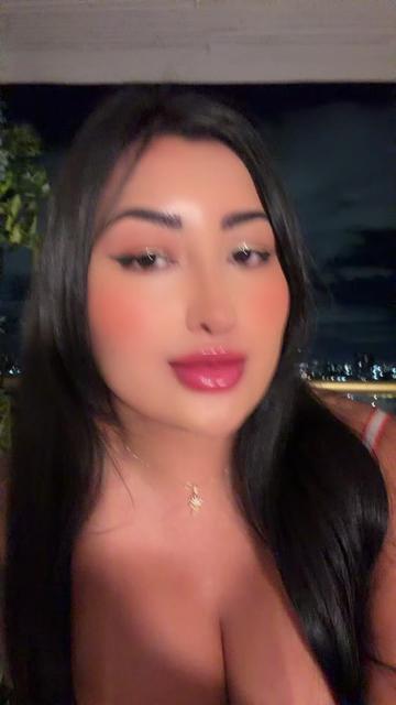 @Karen Cifuentes